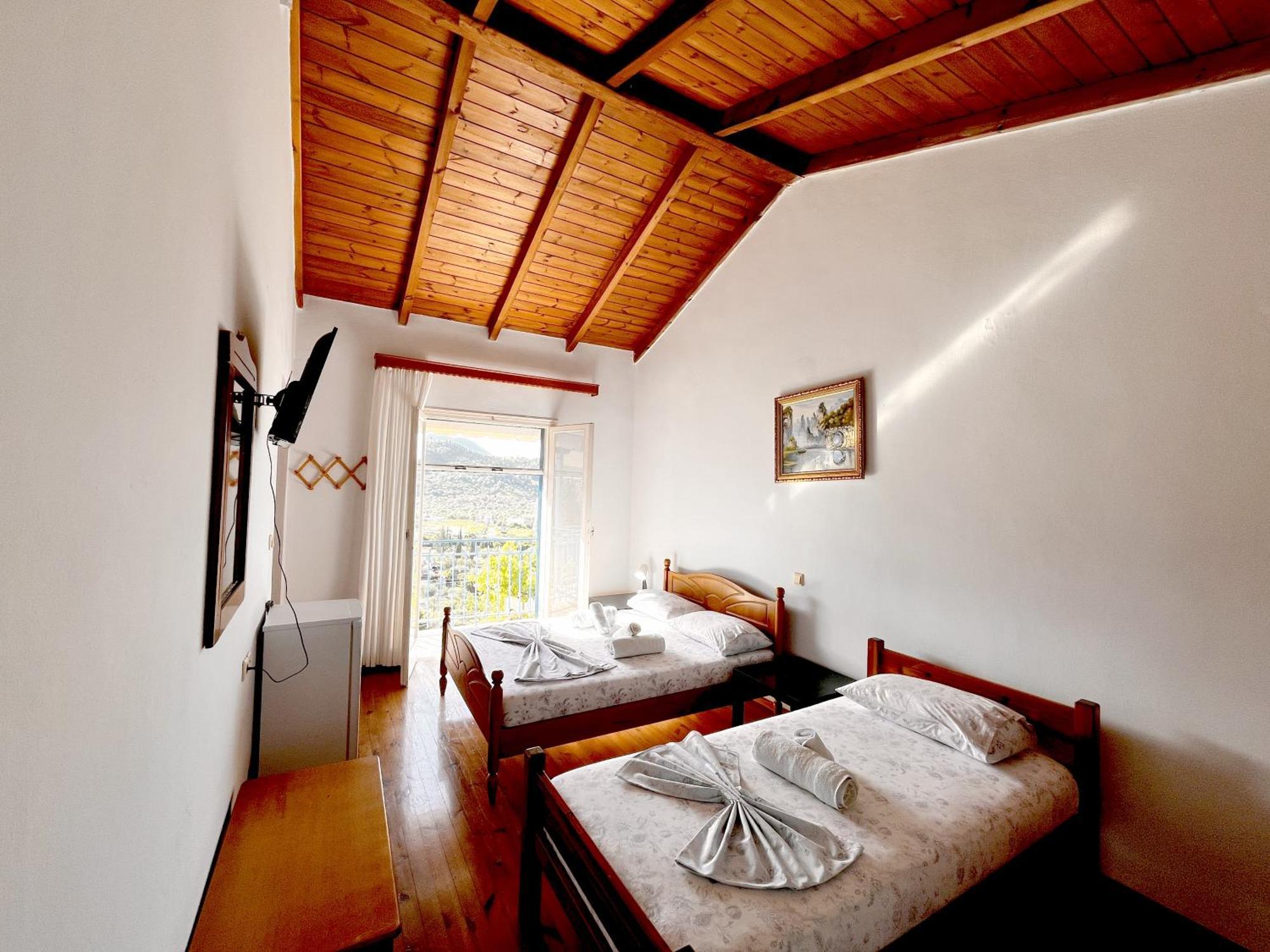 Sea Horizon House Alexis Hotel Himare Exterior foto